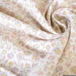 Tissu Kokka motif petits fleurs - collection Flownny