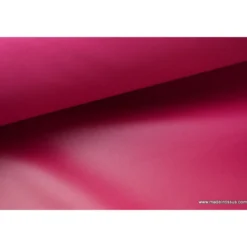 Tissu polyester fuchsia déperlant pour parapluie .