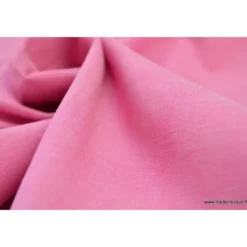 Tissu popeline coton uni tissé teint chambray coloris fuchsia
