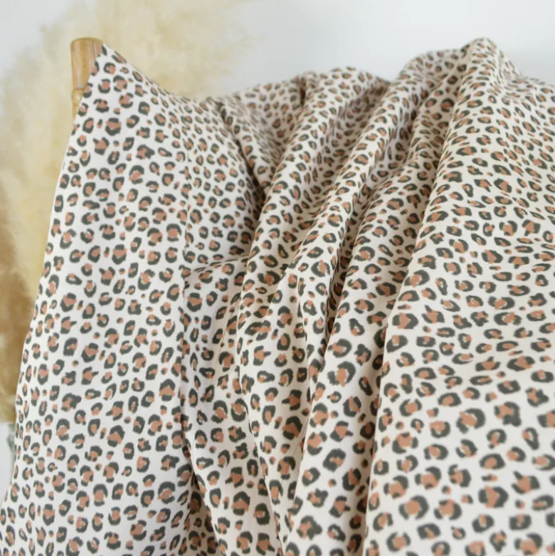 Tissu Popeline de coton Balzac motif léopard écru - OEKO TEX