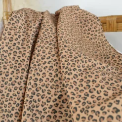 Tissu Popeline de coton Balzac motif léopard camel - OEKO TEX