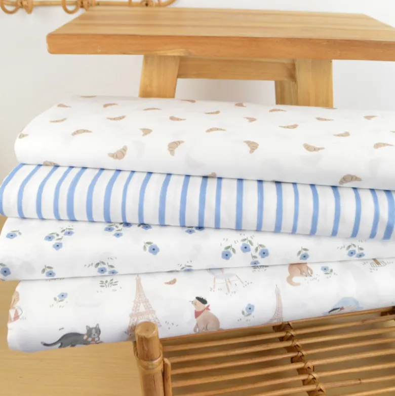 Tissu popeline de coton motif fleurs fond blanc - Vive la France
