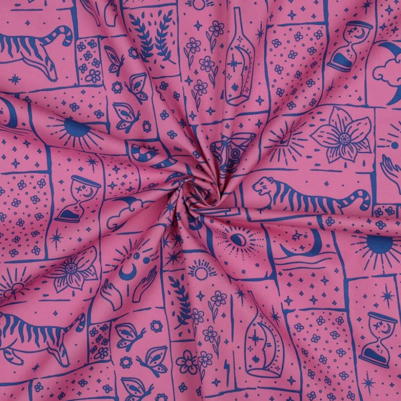Tissu popeline de coton Poppy – motif ésotérique Solena – Fuchsia