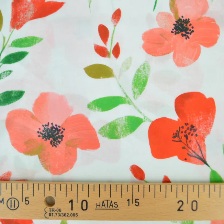 Tissu popeline de viscose Bilbao - motif fleurs rouges et vertes