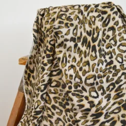 Tissu popeline de Viscose Farouche motif léopard Naturel
