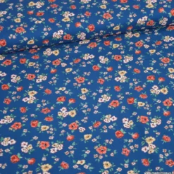 Tissu popeline de viscose Sylore - motif fleurs marsala fond bleu