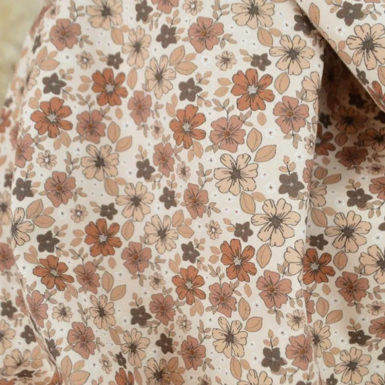 Tissu popeline Léonce fleurs caramel et beige fond écru