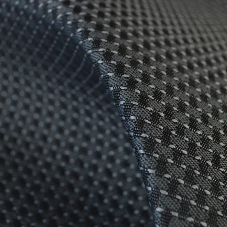 Tissu pour siège auto damier gris clair et noir