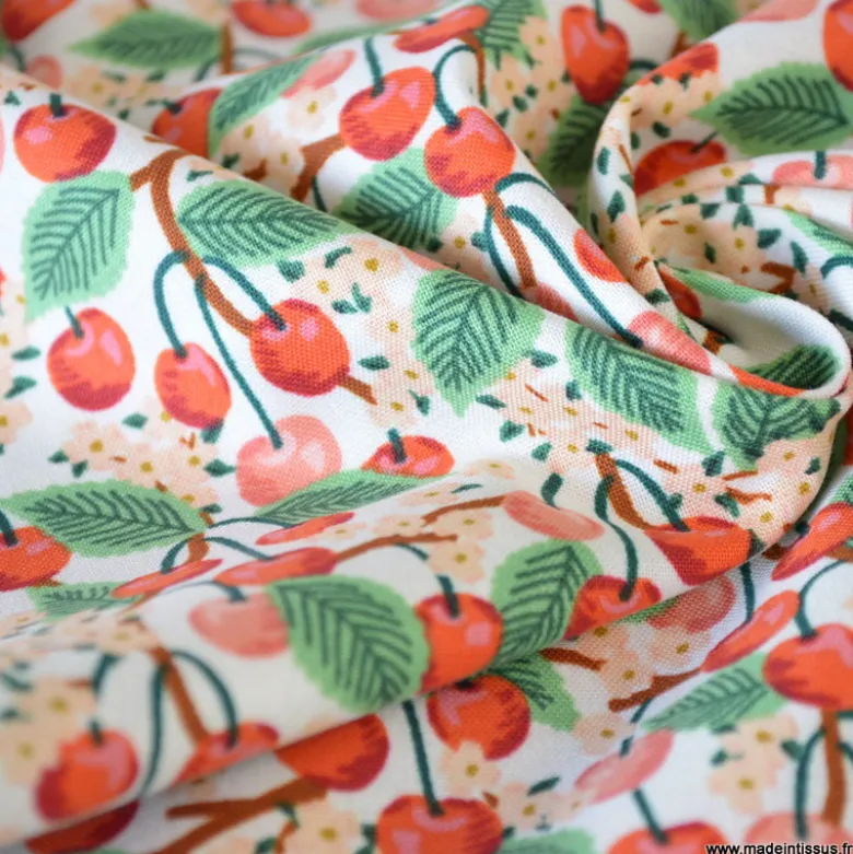 Tissu Rifle Paper motif fleurs de cerisiers et cerises fond écru - Collection Garden Party