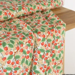 Tissu Rifle Paper motif fleurs de cerisiers et cerises fond écru - Collection Garden Party