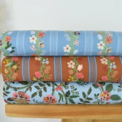 Tissu Rifle Paper motif fleurs et rayures cacao - Collection Gracie