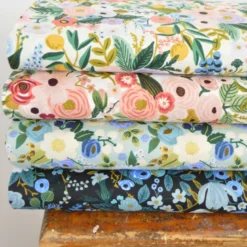 Tissu Rifle Paper motif fleurs - Garden Party - Burgundy