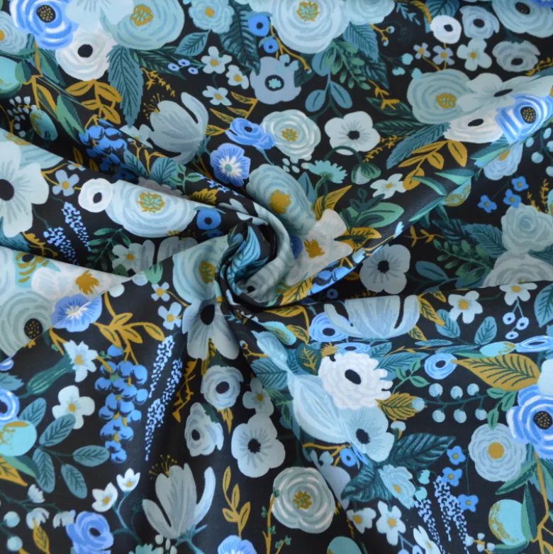 Tissu Rifle Paper motif fleurs - Collection Garden Party bleu