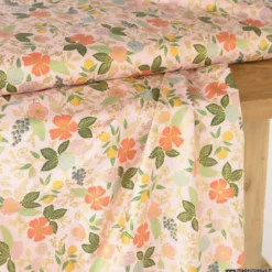 Tissu Rifle Paper Orchard motif petites fleurs Blush métallisé - Collection Garden Party