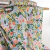 Tissu Rifle Paper Orchard motif petites fleurs fond menthe - Collection Garden Party