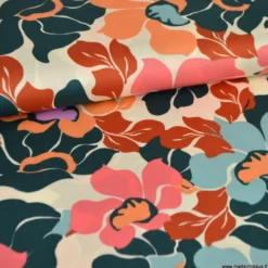 Tissu Satin de coton motif fleurs multi fond écru