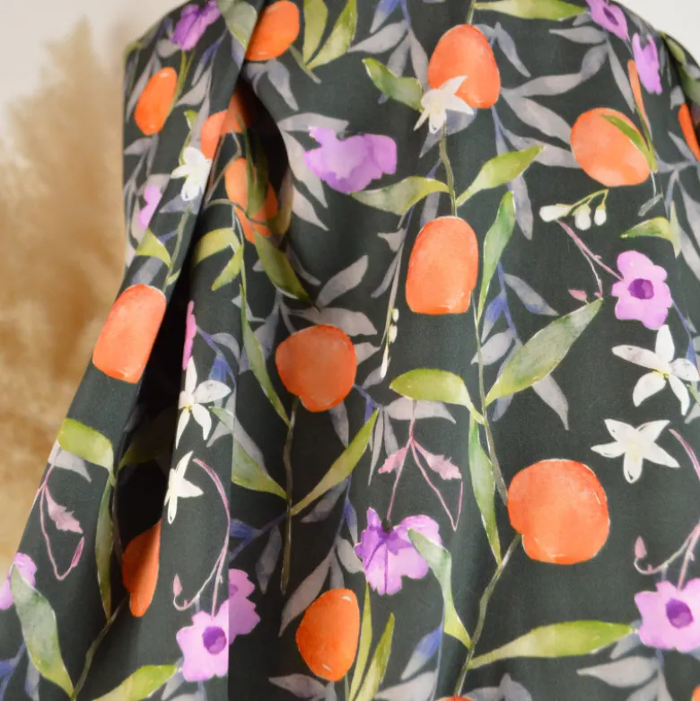 Tissu Satin de Viscose Fruits & Fleurs – Vert foncé