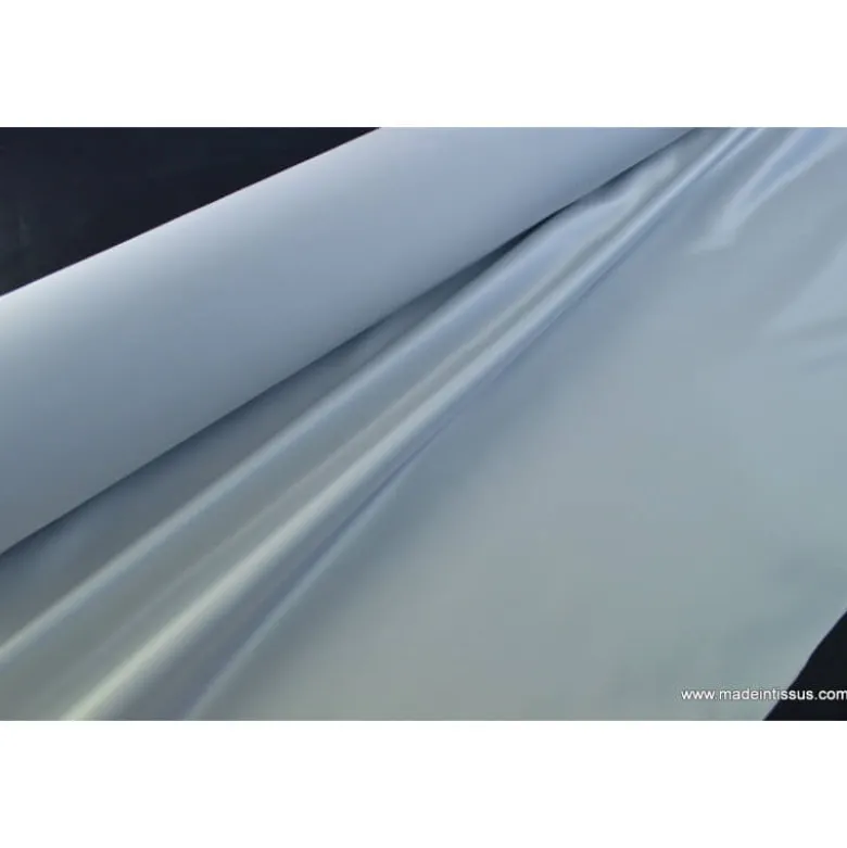 Tissu Satin duchesse polyester gris perle .