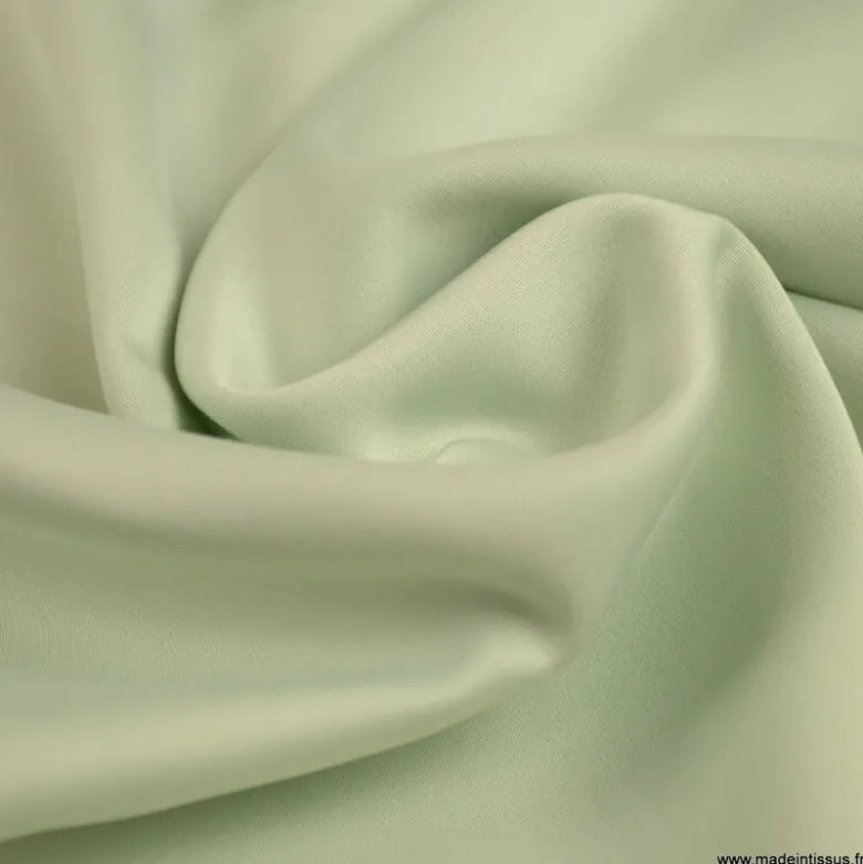 Tissu Satin microfibre fluide menthe claire