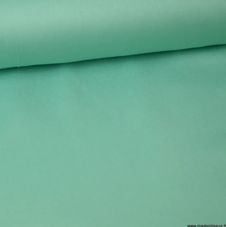 Tissu satin microfibre fluide uni Vert Emeraude