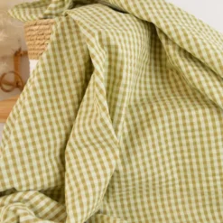 Tissu seersucker Eli Vichy petits carreaux - Vert clair et Bronze