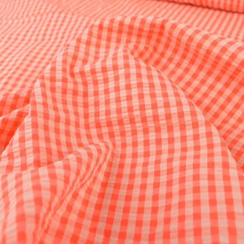 Tissu seersucker Eli Vichy petits carreaux - Pêche et fraise