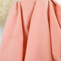 Tissu seersucker à rayures fines - Corail et Nude