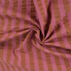 Tissu seersucker à rayures Tom - Bois de rose et Toffee