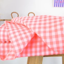 Tissu seersucker Vichy grands carreaux rose fluo