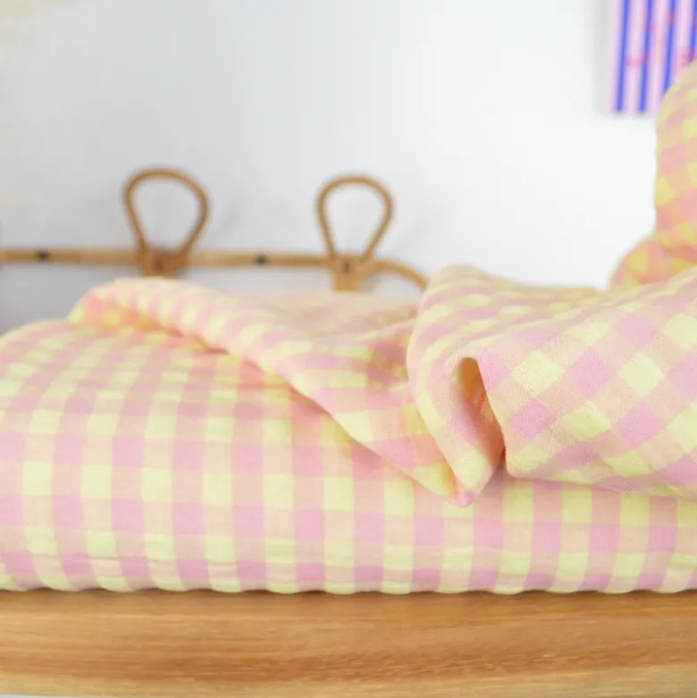 Tissu seersucker Vichy grands carreaux rose et jaune pâle