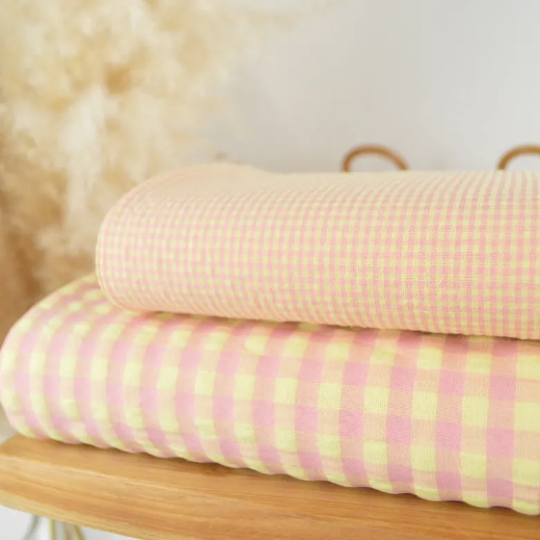 Tissu seersucker Vichy grands carreaux rose et jaune pâle