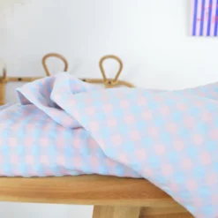 Tissu seersucker Vichy grands carreaux Bleu et rose