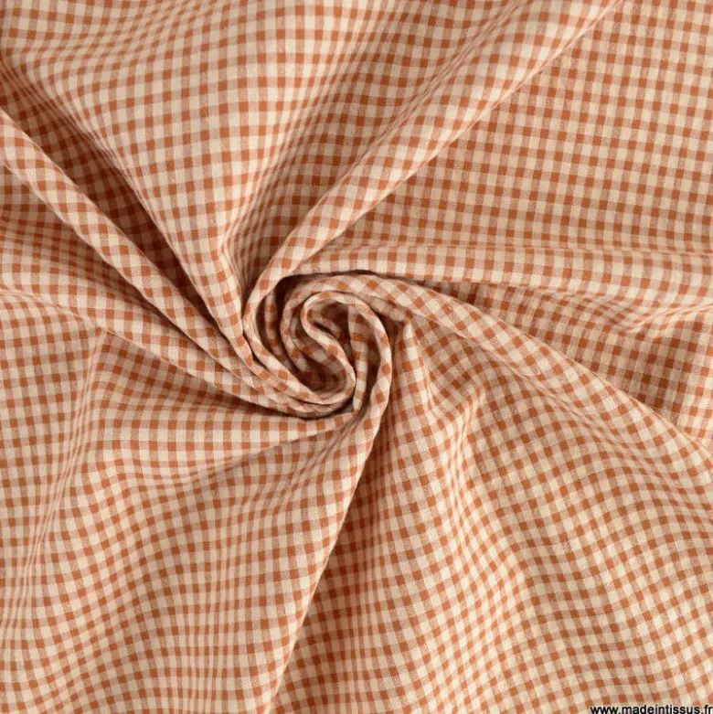 Tissu seersucker Vichy petits carreaux caramel et écru