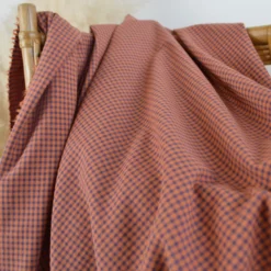 Tissu seersucker Vichy petits carreaux Caramel et Aubergine - OEKO TEX