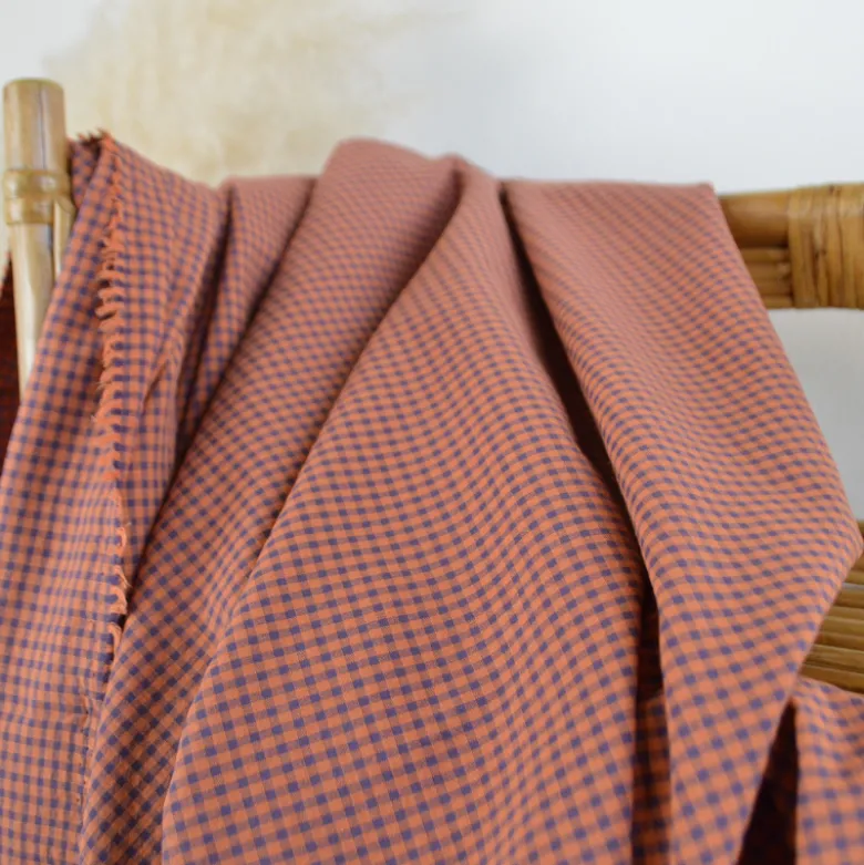 Tissu seersucker Vichy petits carreaux Caramel et Aubergine - OEKO TEX
