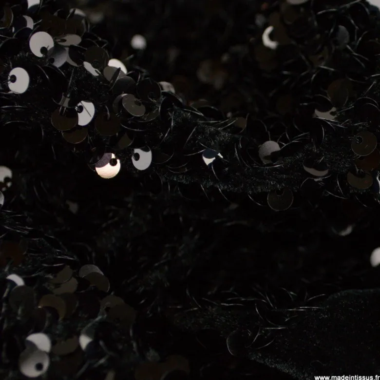Tissu Sequin Noir sur velours noir