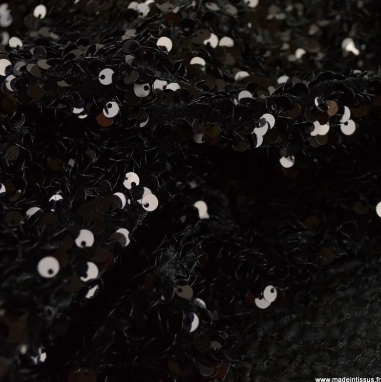 Tissu Sequin Noir sur velours noir