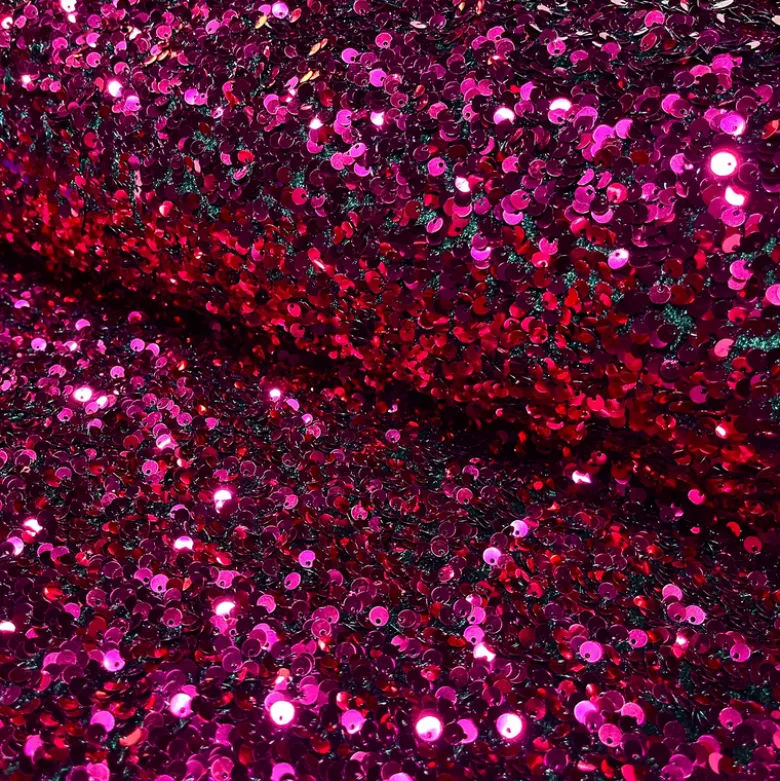 Tissu Sequin vieux Fuchsia sur velours noir