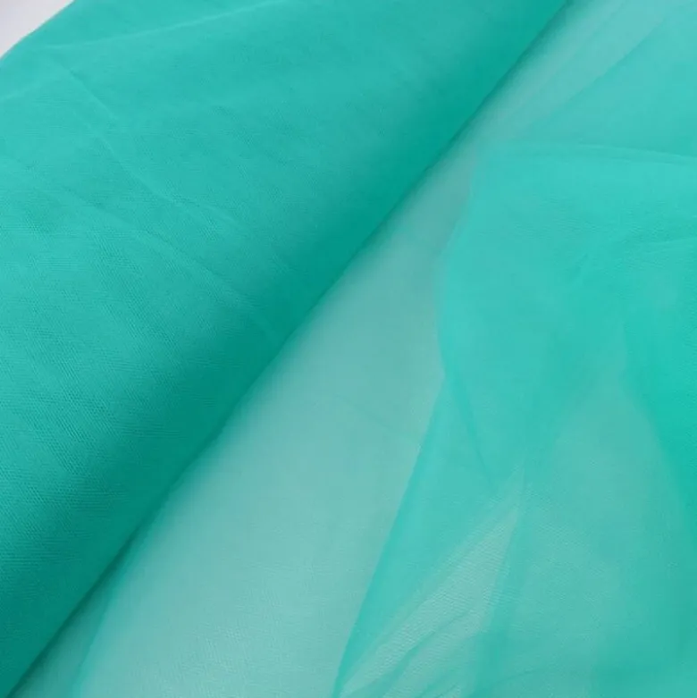 Tissu Tulle souple robe de mariée emeraude en 3.00m de large .