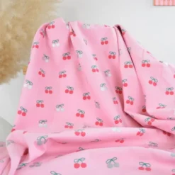 Tissu velours milleraies Poppy motif cerises foil fond rose - OEKO TEX