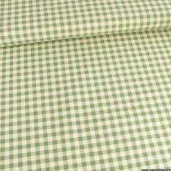 Tissu vichy en coton lavé - vert prairie