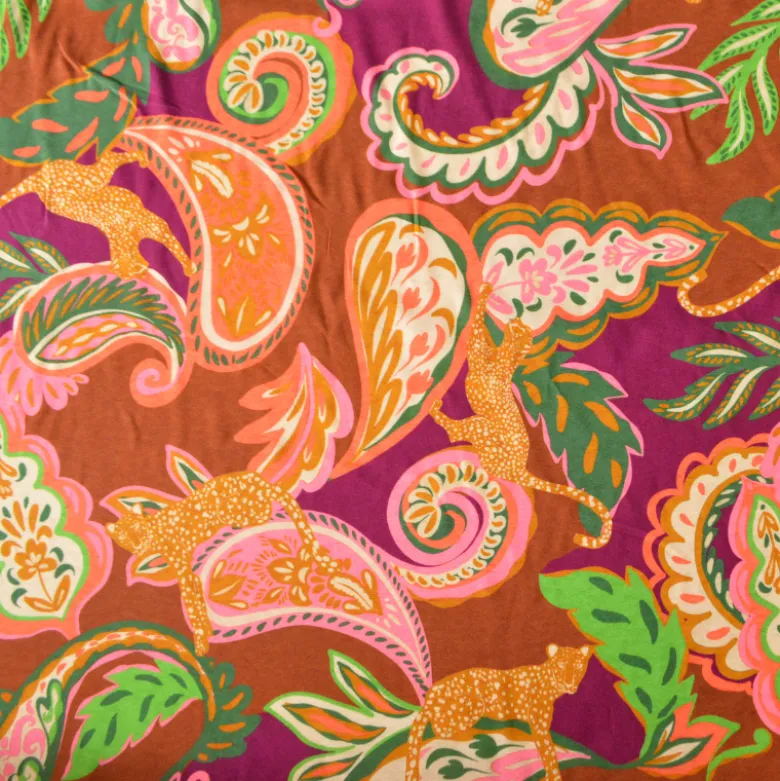 Tissu viscose Catarina – Imprimé léopards & paisley