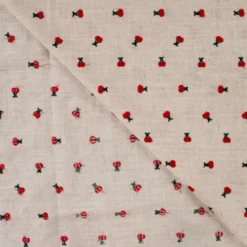 Tissu viscose lin brodé cerises rouges - fond sable