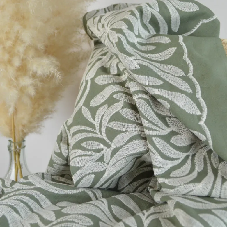 Tissu viscose lin brodé & festonné - Vert