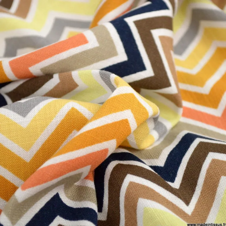 Tissu Viscose stretch motif graphique chevrons beige - OEKO TEX