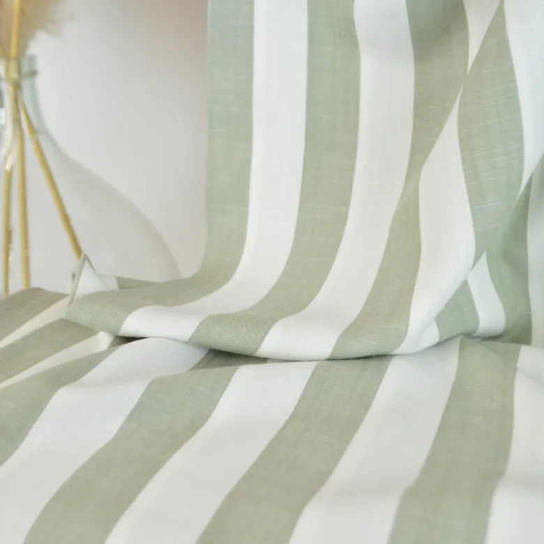 Tissu viscose tissé teinte à rayures larges sauge