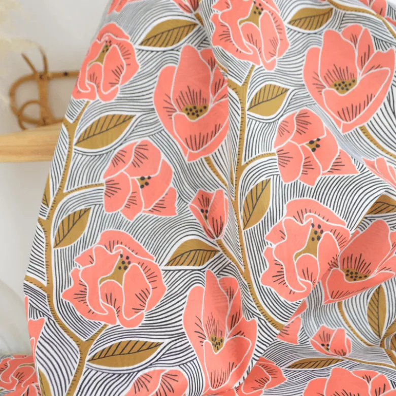 Tissu voile de coton motif fleurs corail et ocre fond rayé