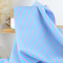 Tissu voile de coton Rudayan à rayures rose fond turquoise