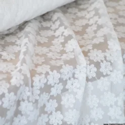 Tulle brodé Izia - Blanc