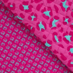 Voile de coton matelassée Ravika motif léopard fond rose fuchsia